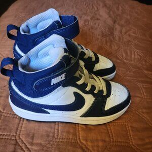 Boys Nikes